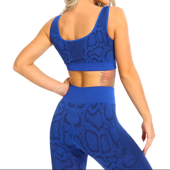 Blue snake print fitness set - Picture 6 of 8